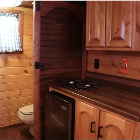 Storybook Village Pine Cove Bagian luar foto